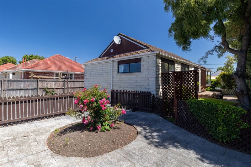 1/14 Croziers Road, St Albans, Christchurch - Carousel 15