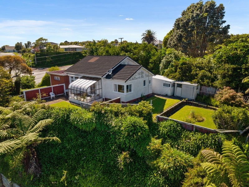 126 Mangorei Road, Merrilands, New Plymouth - Carousel 1