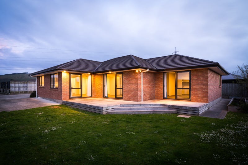 8 Gibraltar Way, Fitzherbert, Palmerston North - Carousel 1