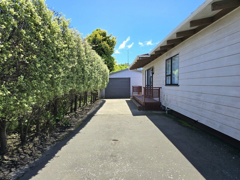 46A Oxford Terrace, Waterloo, Lower Hutt - Carousel 11