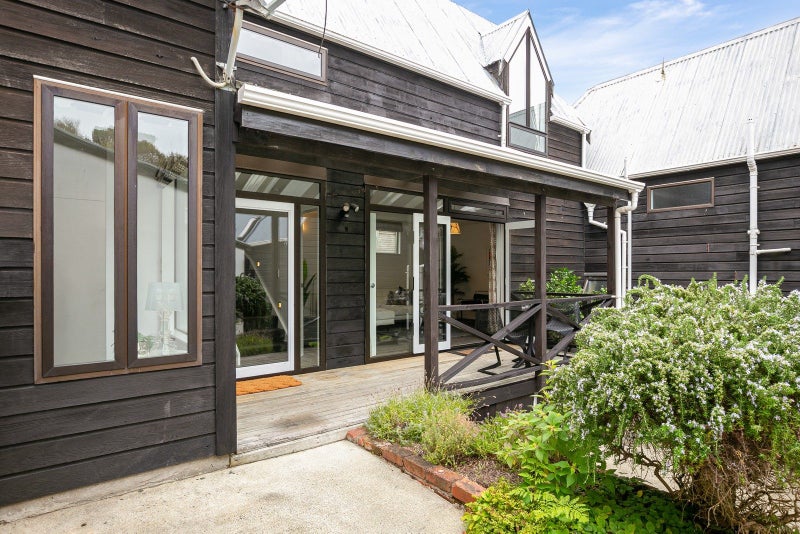 90 Majoribanks Street, Mount Victoria, Wellington - Carousel 1