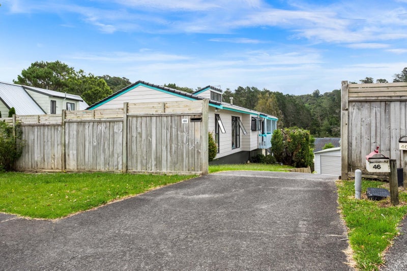 44 Hale Crescent, Bayview, Auckland - Carousel 2
