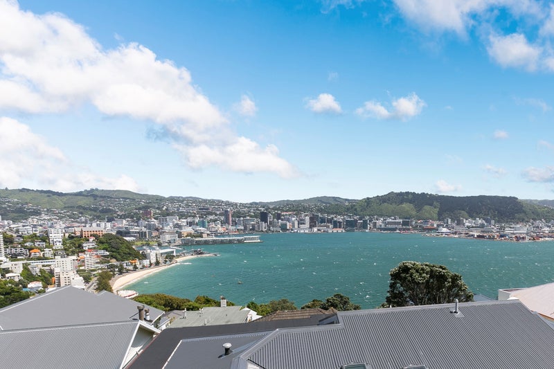 41 The Crescent, Roseneath, Wellington - Carousel 1