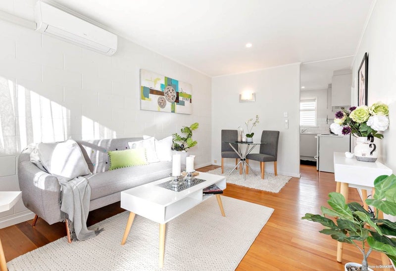 2/54 Grotto Street, Te Papapa, Auckland - Carousel 1