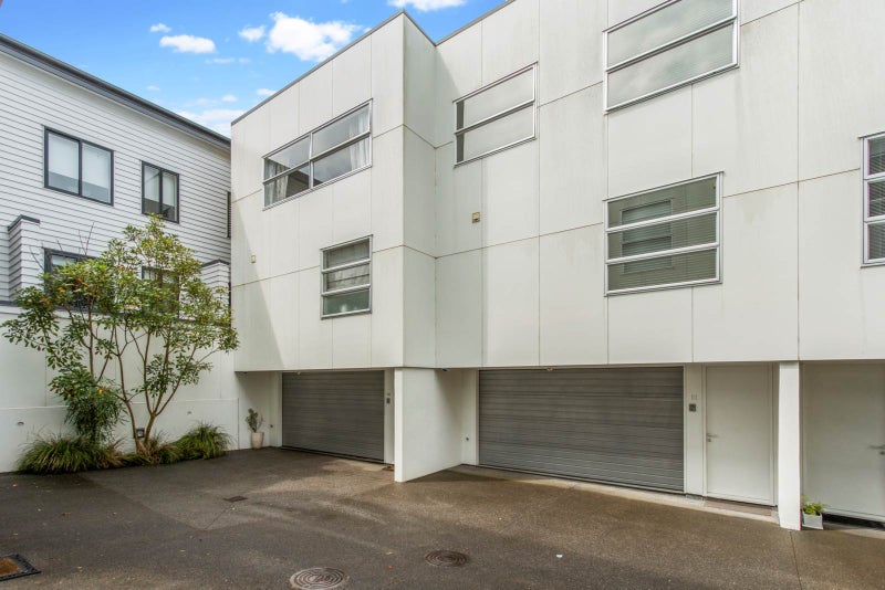 11D Garnet Road, Westmere, Auckland - Carousel 1