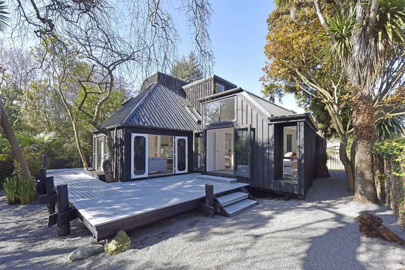 210 Riverlaw Terrace, Saint Martins, Christchurch - Carousel 1