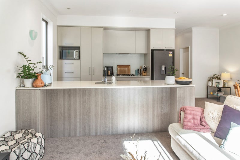 65 Tephra Boulevard, Stonefields, Auckland - Carousel 2