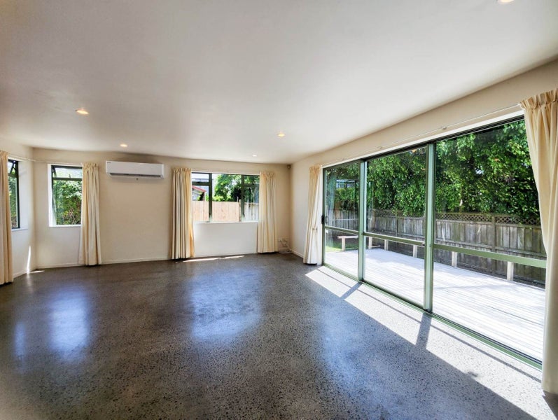 14 Ryburn Road, Mount Wellington, Auckland - Carousel 2