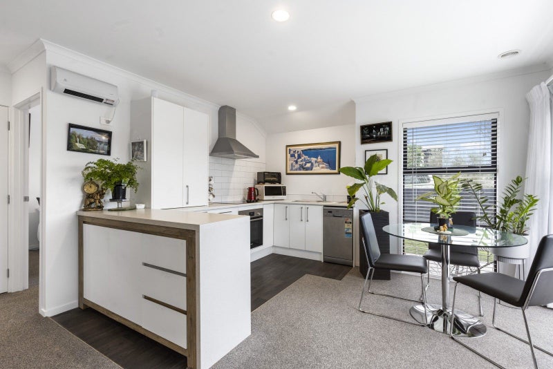 1/2 Opal Place, Chartwell, Hamilton - Carousel 2