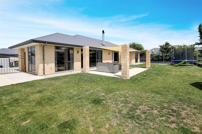 5A Buckleys Terrace, Tinwald, Ashburton - Carousel 1