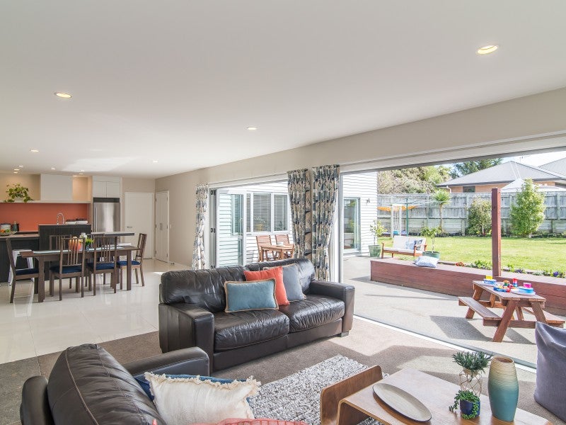 41 Hillcrest Road, Raumati Beach, Paraparaumu - Carousel 2