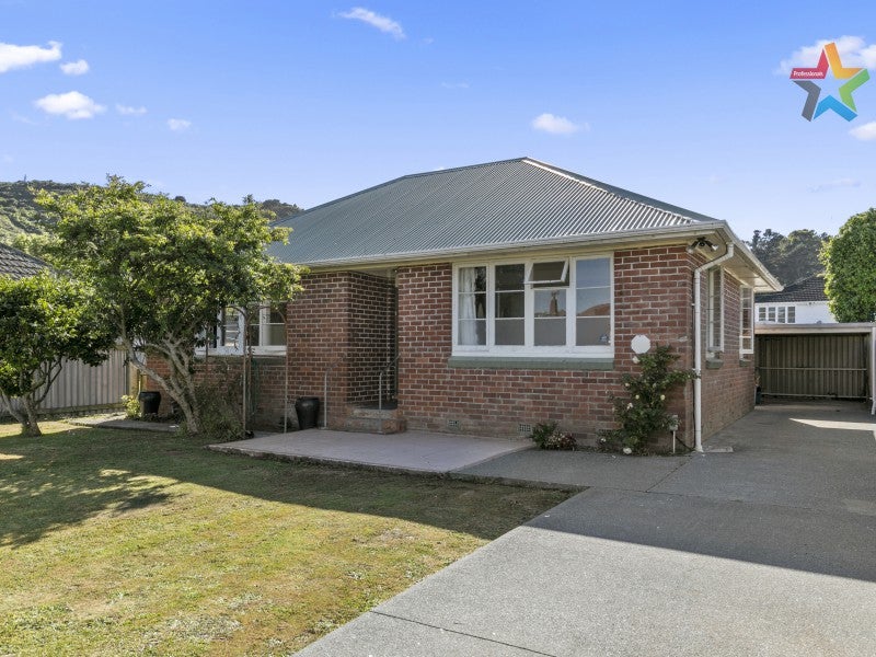 74 Hewer Crescent, Naenae, Lower Hutt - Carousel 1