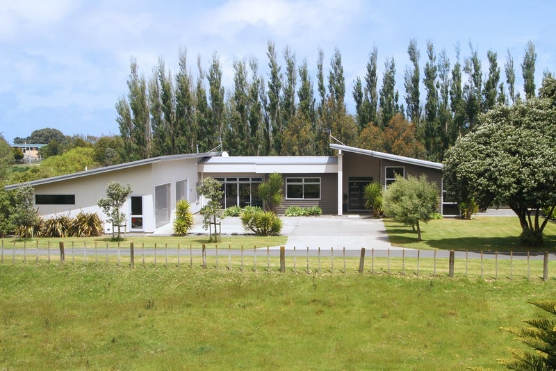20A Pickwick Road, Otamatea, Whanganui - Carousel 1