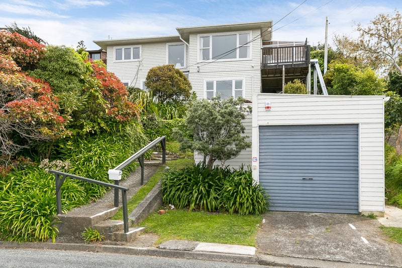 14 Winston Street, Crofton Downs, Wellington - Carousel 20
