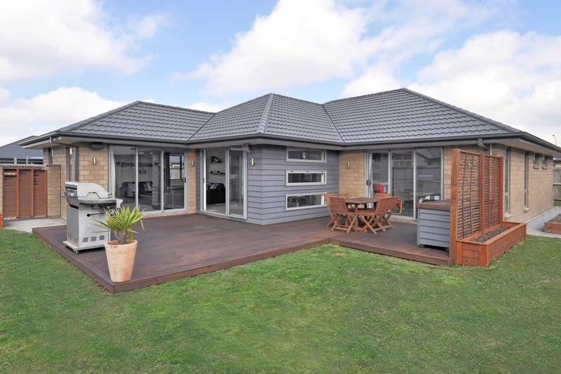 6 Bernice Crescent, Yaldhurst, Christchurch - Carousel 1