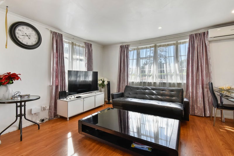 2/11 Nield Road, Manurewa, Auckland - Carousel 1