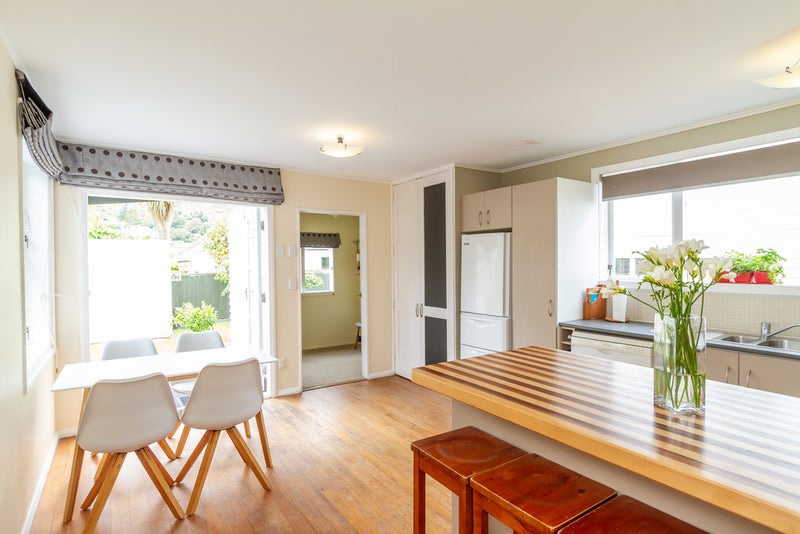 14 Purser Grove, Fairfield, Lower Hutt - Carousel 2