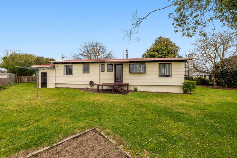 17 Milton Grove, Owhata, Rotorua - Carousel 15