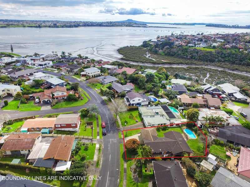 136 Bramley Drive, Farm Cove, Auckland - Carousel 15