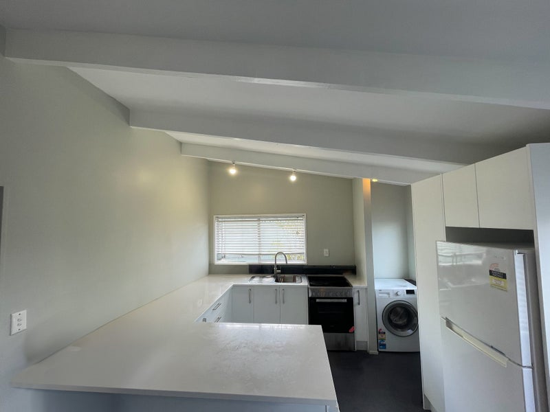 4/7 Balmain Road, Birkenhead, Auckland - Carousel 2