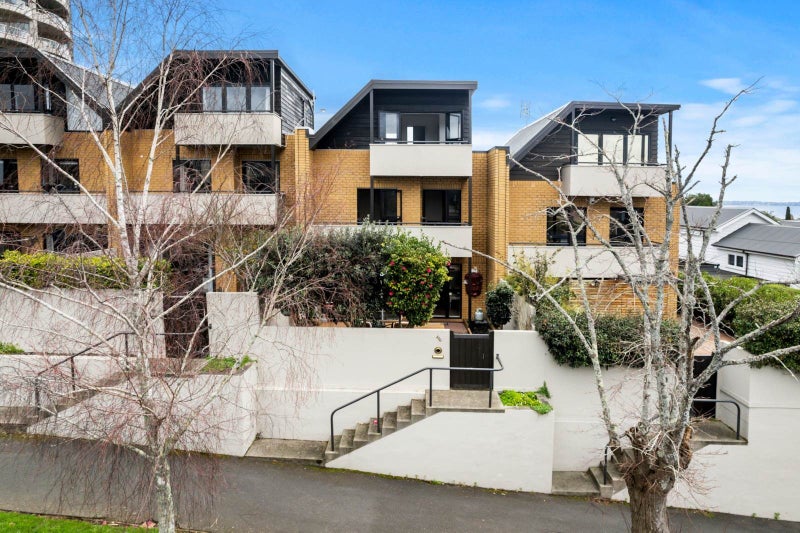 4/6 Curran Street, Herne Bay, Auckland - Carousel 1