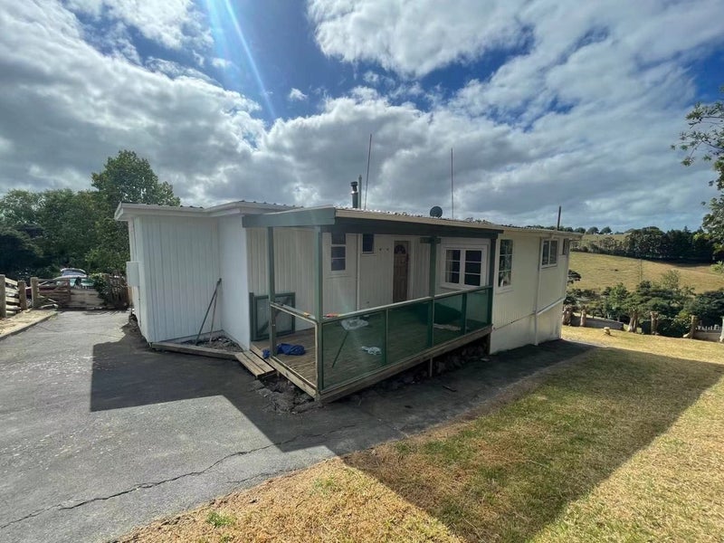 57 Mcentee Road, Waitakere, Auckland - Carousel 2