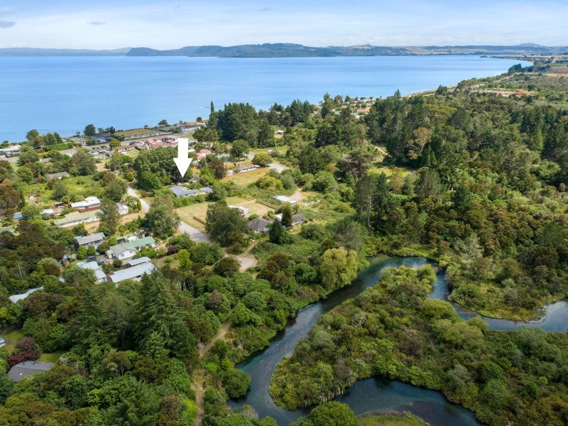 15 Peehimanini Road, WAITAHANUI, TAUPO - Carousel 1