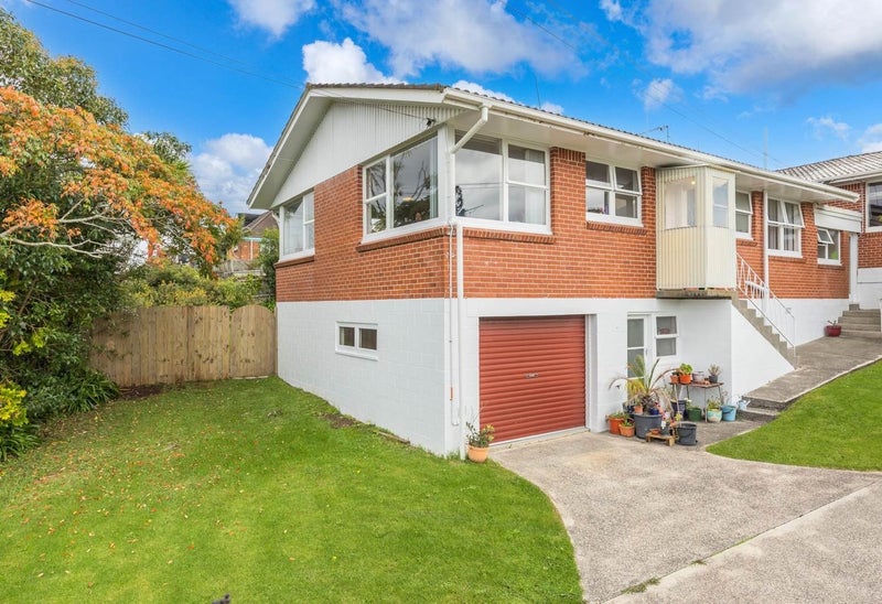 1/49 Wolsley Avenue, Milford, Auckland - Carousel 1