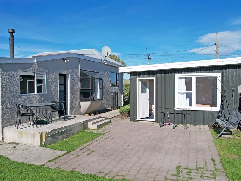 30 Trent Street, Oamaru - Carousel 2