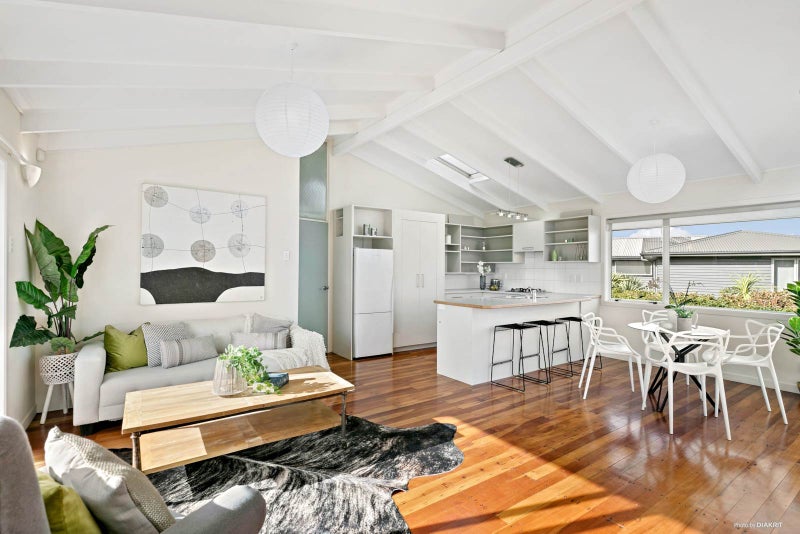 3/3 Colenso Place, Mission Bay, Auckland - Carousel 1