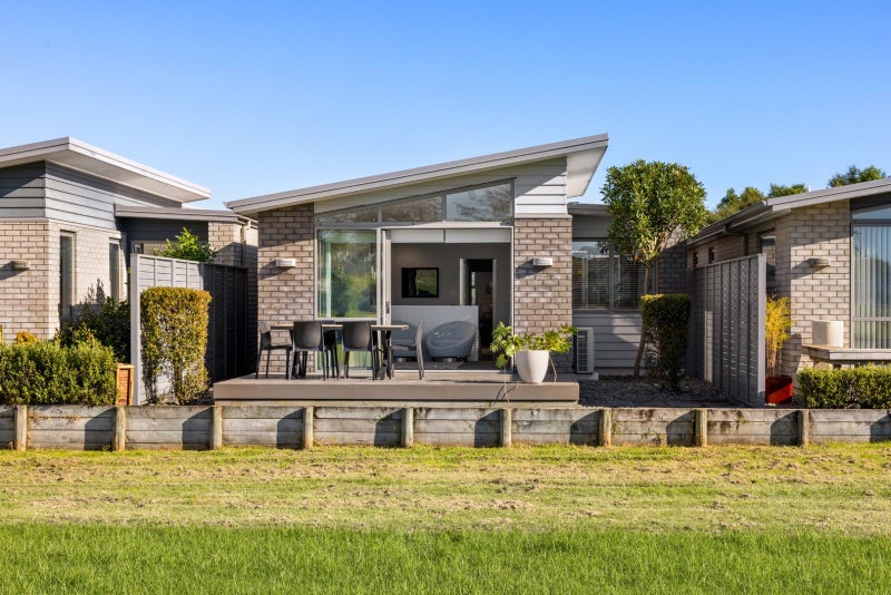 16 Scoria Close, Pyes Pa, Tauranga - Carousel 1