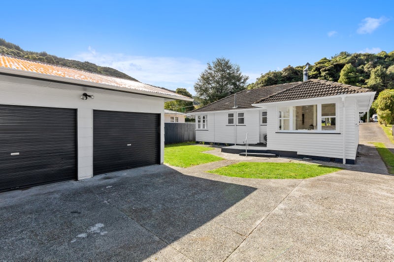20 Gillespies Road, Birchville, Upper Hutt - Carousel 2