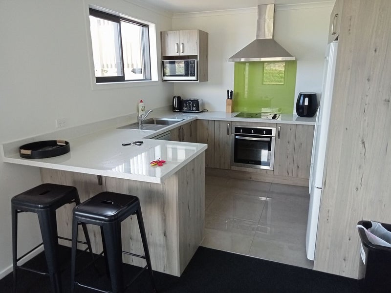 1 Saint Abbs Place, North Dunedin, Dunedin - Carousel 1