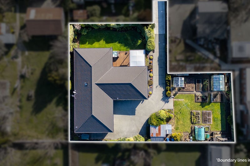 320 Pages Road, Wainoni, Christchurch - Carousel 1