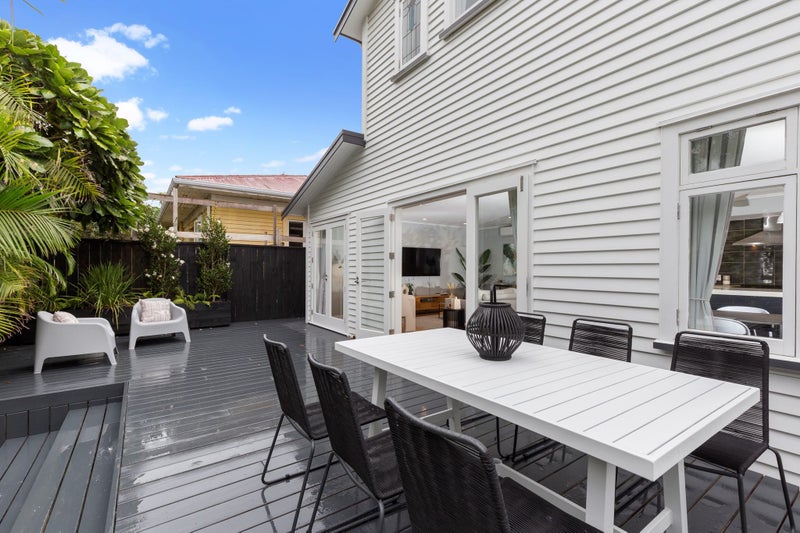 41 Nottingham Street, Westmere, Auckland - Carousel 23