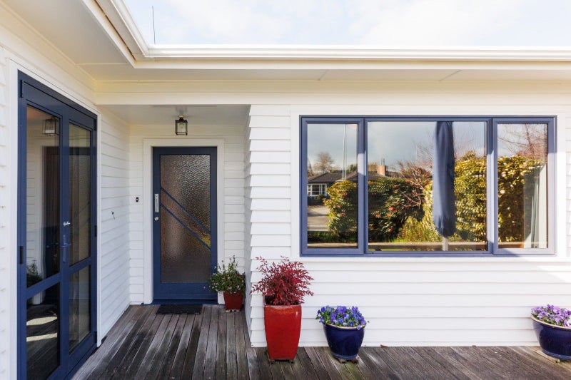 16 St Albans Avenue, Hokowhitu, Palmerston North - Carousel 2