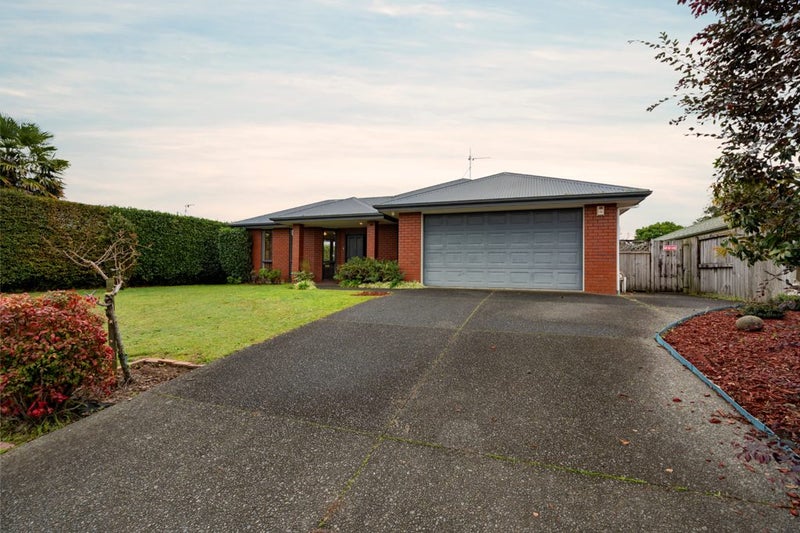 93 Powells Road, Fairview Downs, Hamilton - Carousel 1