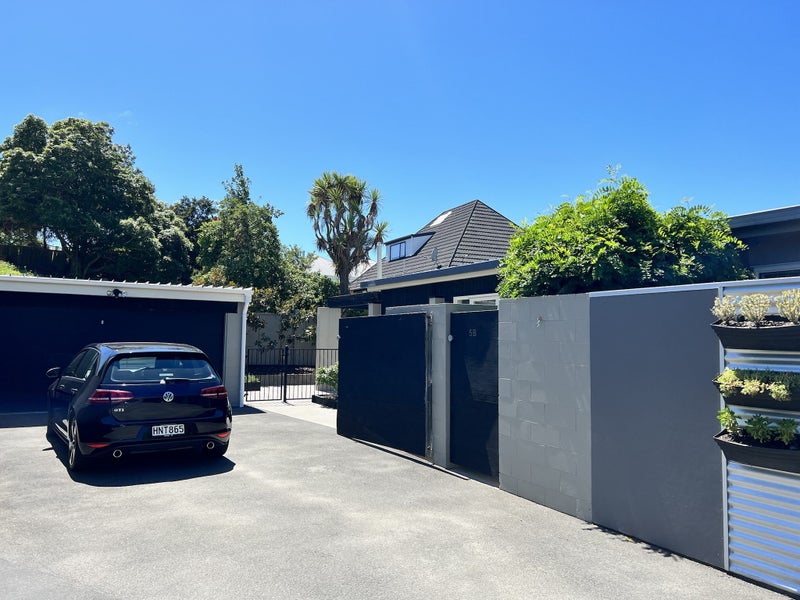 2/5 Whareora Terrace, Cashmere, Christchurch - Carousel 1