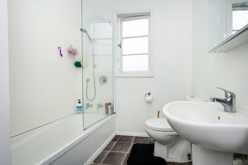 30A Ngaire Street, Longburn, Palmerston North - Carousel 11