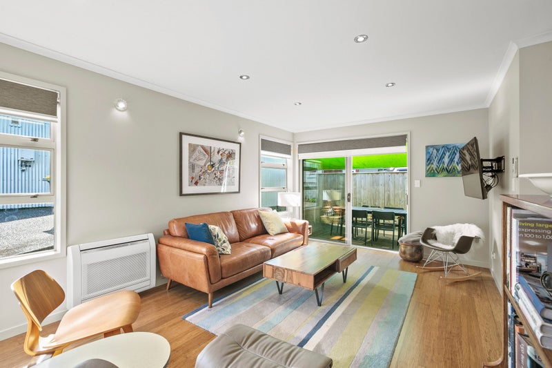 32B Gilbert Street, New Plymouth - Carousel 2