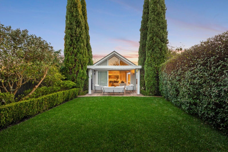 24 Millais Street, Grey Lynn, Auckland - Carousel 2