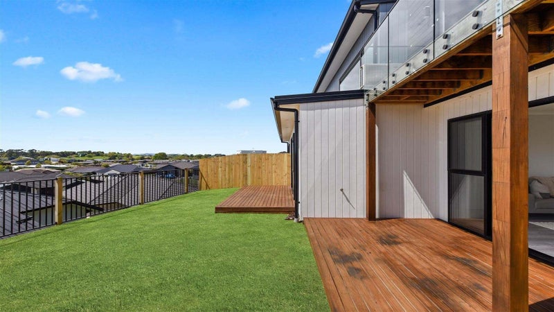 1/42 Rose Berry Crescent, Flagstaff, Hamilton - Carousel 2