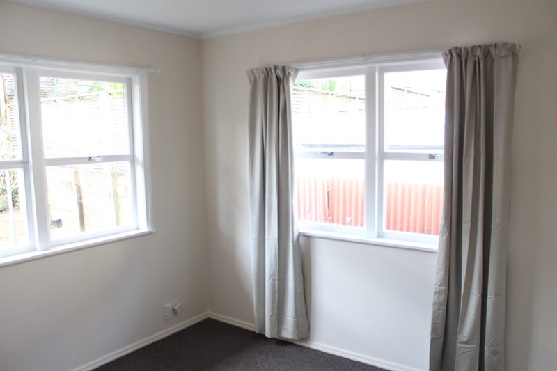 3/2 Rewa Road, Three Kings, Auckland - Carousel 6