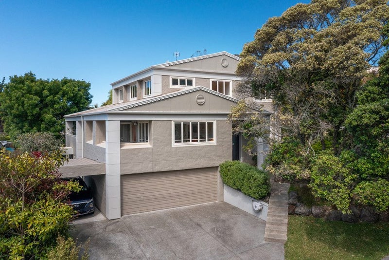 38 Saddleback Rise, Murrays Bay, Auckland - Carousel 1