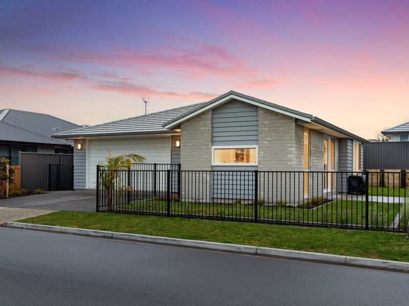 83 Tabraham Crescent, Pyes Pa, Tauranga - Carousel 2