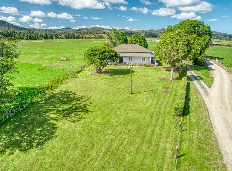 4504A State Highway 7, Totara Flat, Blackball - Carousel 1