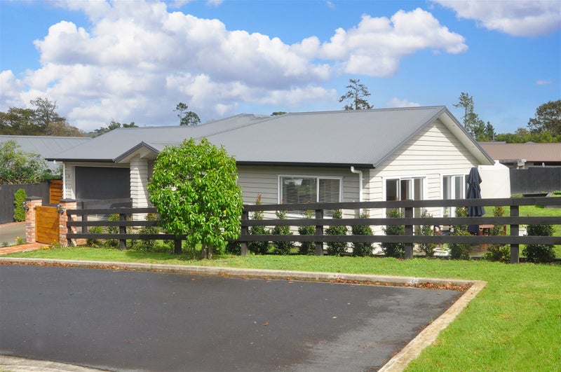 2 Kawaupaka Road, Helensville - Carousel 1