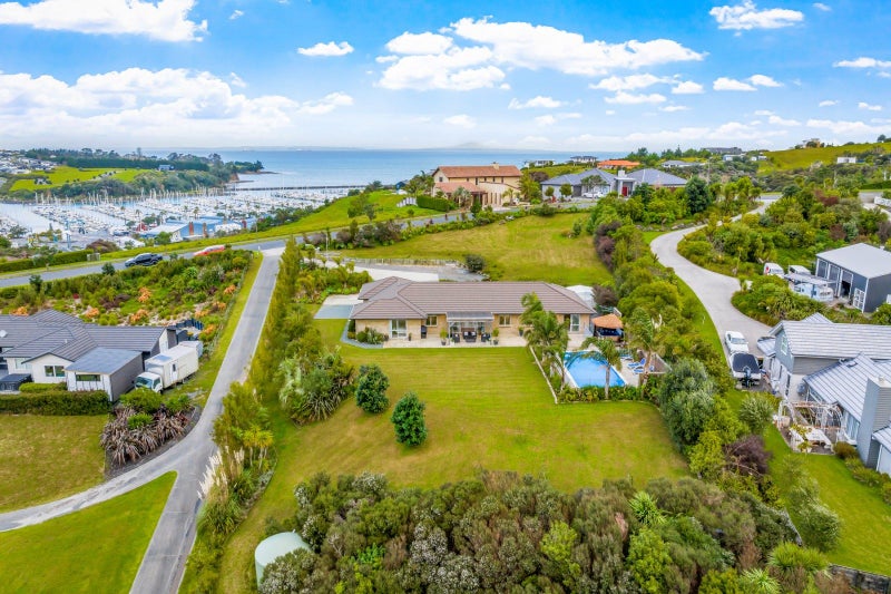 54 Roberts Road, Matakatia, Whangaparaoa - Carousel 2