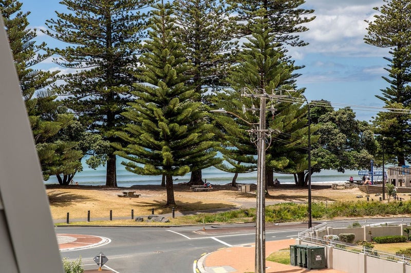25/3 Riverside Road, Orewa, Orewa - Carousel 2