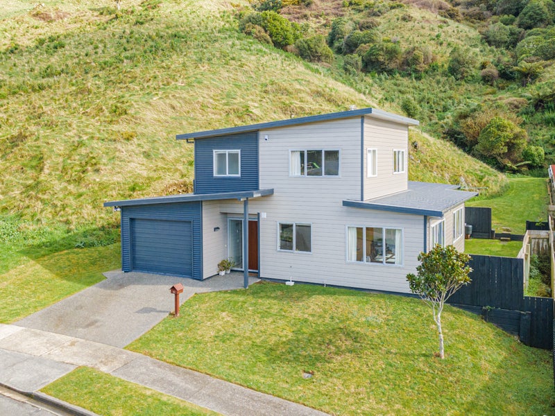 52 Erlestoke Crescent, Churton Park, Wellington - Carousel 2